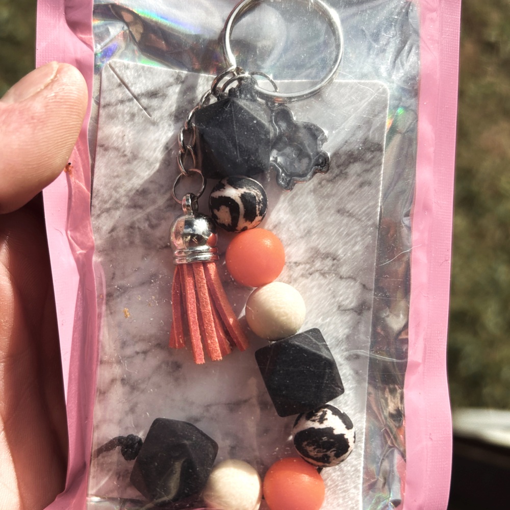 Hande made /authentic Native American art. Keychain